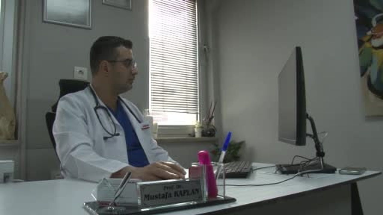 Yılbaşında beslenme önerileri: Ağır, yağlı ve baharatlı yemeklere dikkat