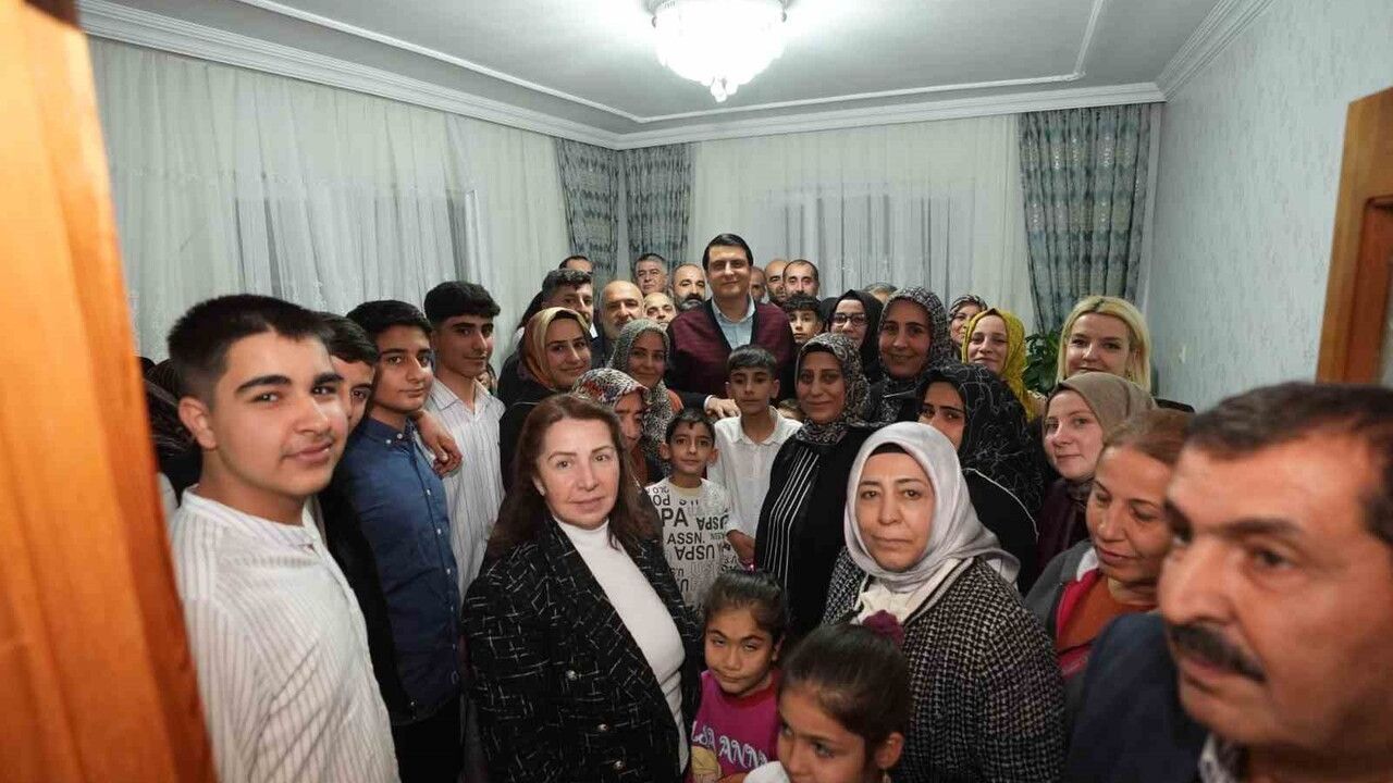 Yılmaz’dan kapı kapı ziyaret: Şehitkamil’de halkla birliktelik