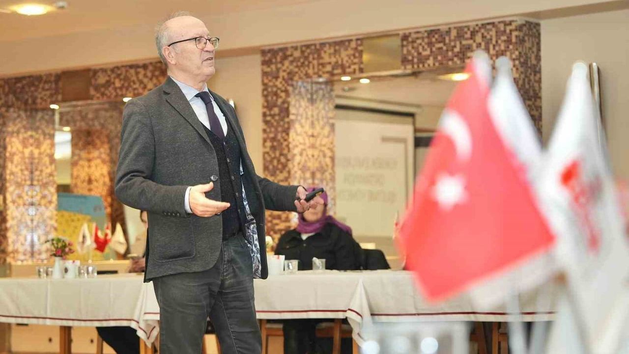 Yüksek Enflasyon Ortamında İşletme Yönetimi Eğitimi Düzce'de Gerçekleştirildi