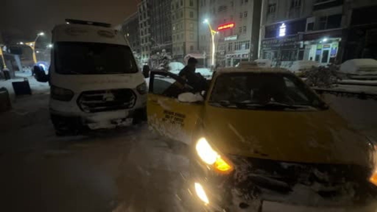 Yüksekova’da taksi şoförünün dikkati hayat kurtardı