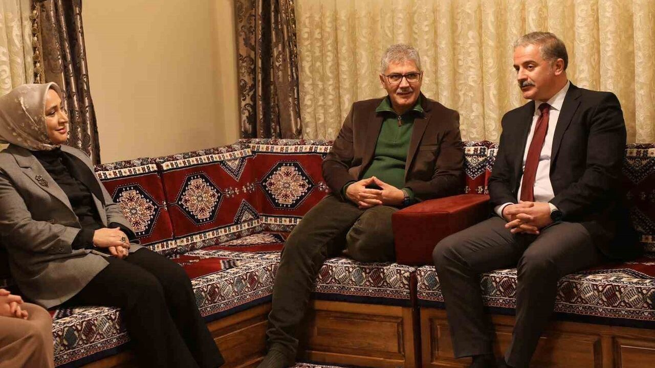 Yunus Emre Anadolu Lisesi Pansiyonu’na ‘İbrahim Eroğlu Erdem-Değer-Eylem Salonu’ açıldı