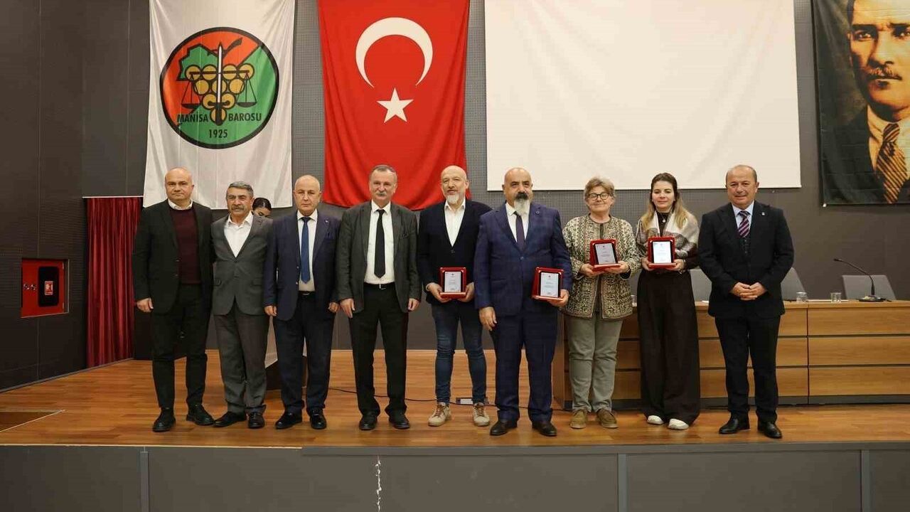Yunusemre’de Felsefe Günleri kapsamında 'Yapay Zeka' Söyleşisi