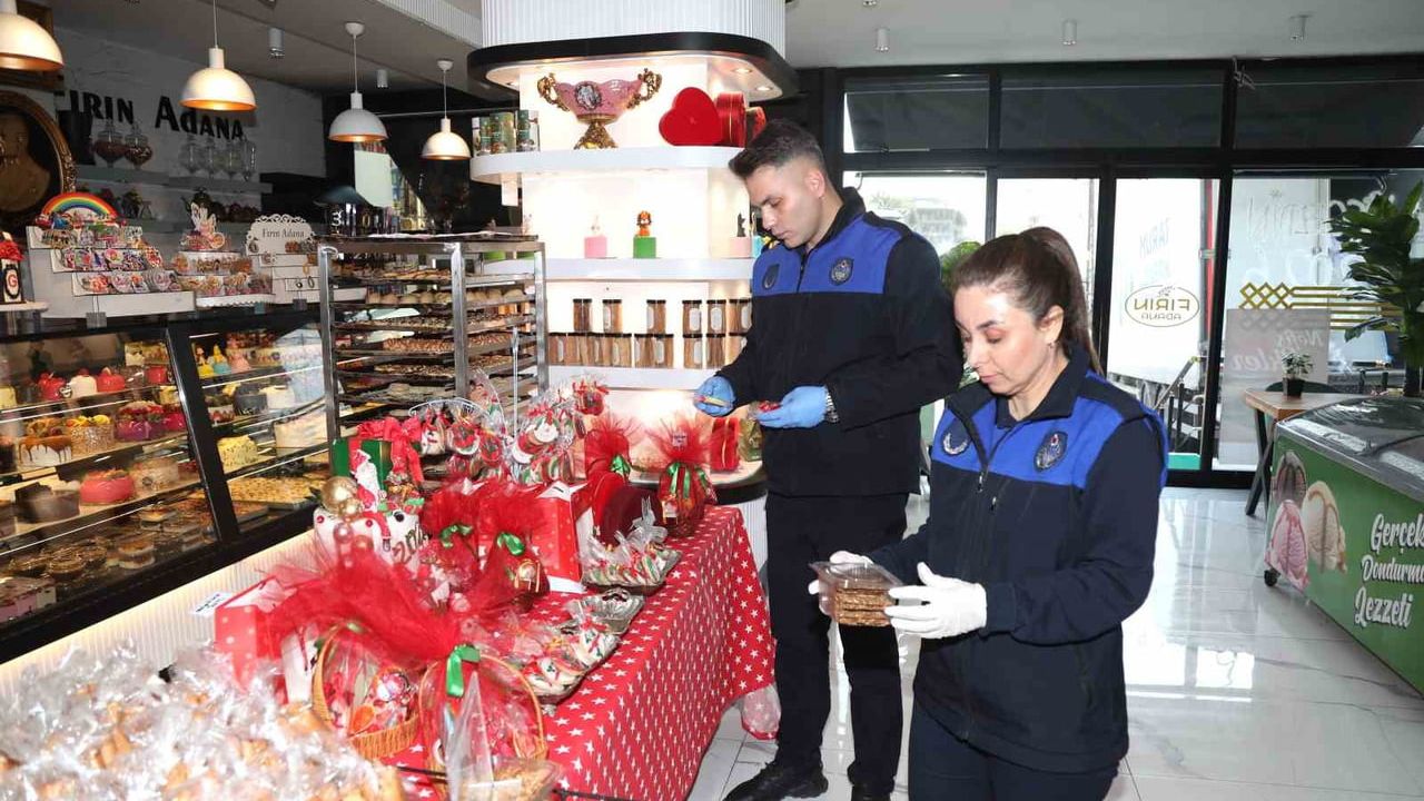 Yüreğir Zabıtası yılbaşı öncesi pastane ve tatlı imalathanelerini denetledi