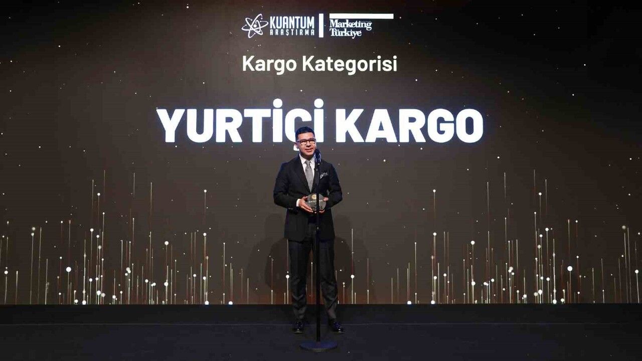 Yurtiçi Kargo, B2B Excellence Awards'ta 'En İtibarlı İş Ortağı' seçildi