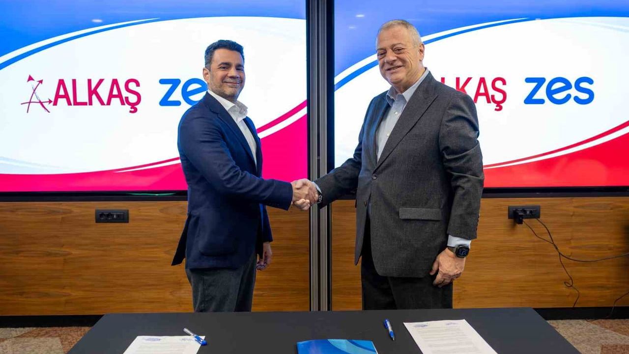 Zes ve Alkaş 5 yıllık ortaklıkla AVM'lerde şarj ağını genişletiyor