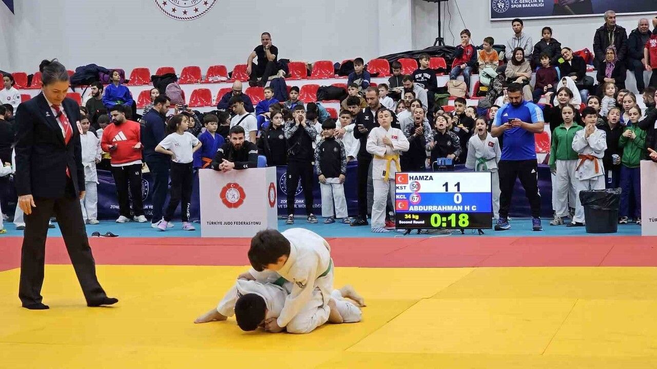 Zonguldak'ta 9. Uluslararası Madenci Kupası Judo Turnuvası başladı