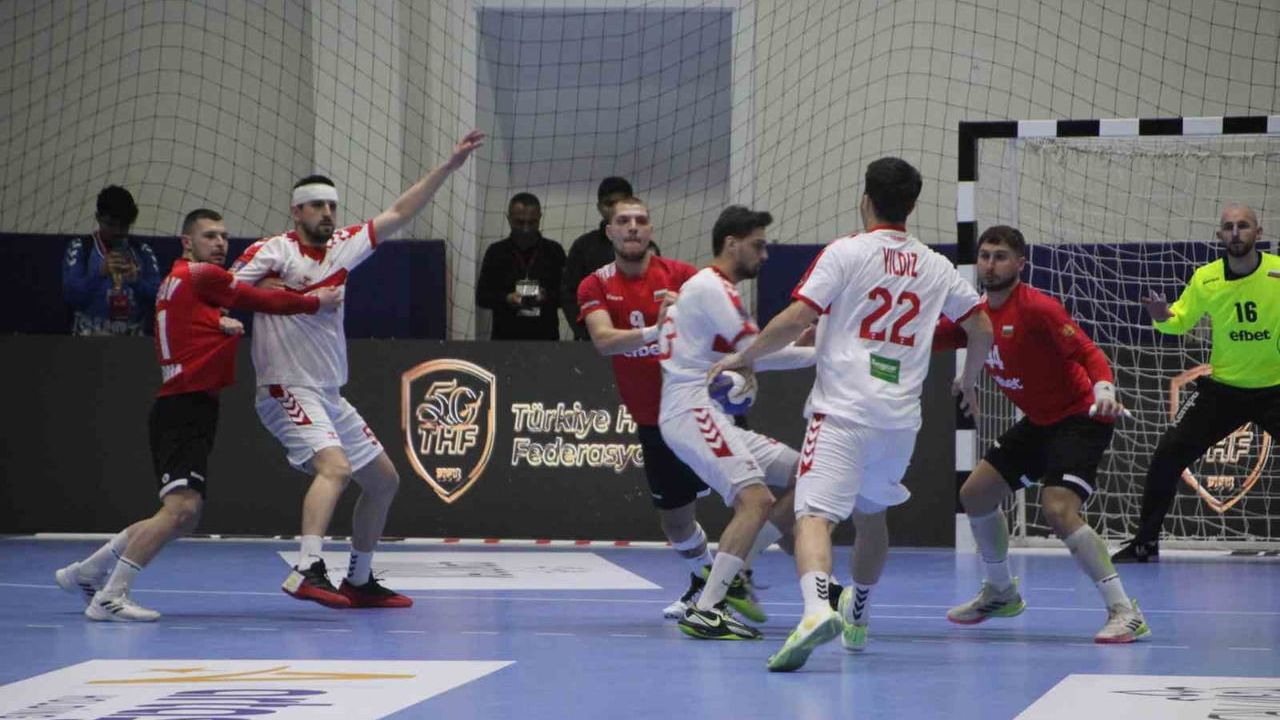 A Milli Erkek Hentbol Takımı Bulgaristan'ı 38-29 yendi