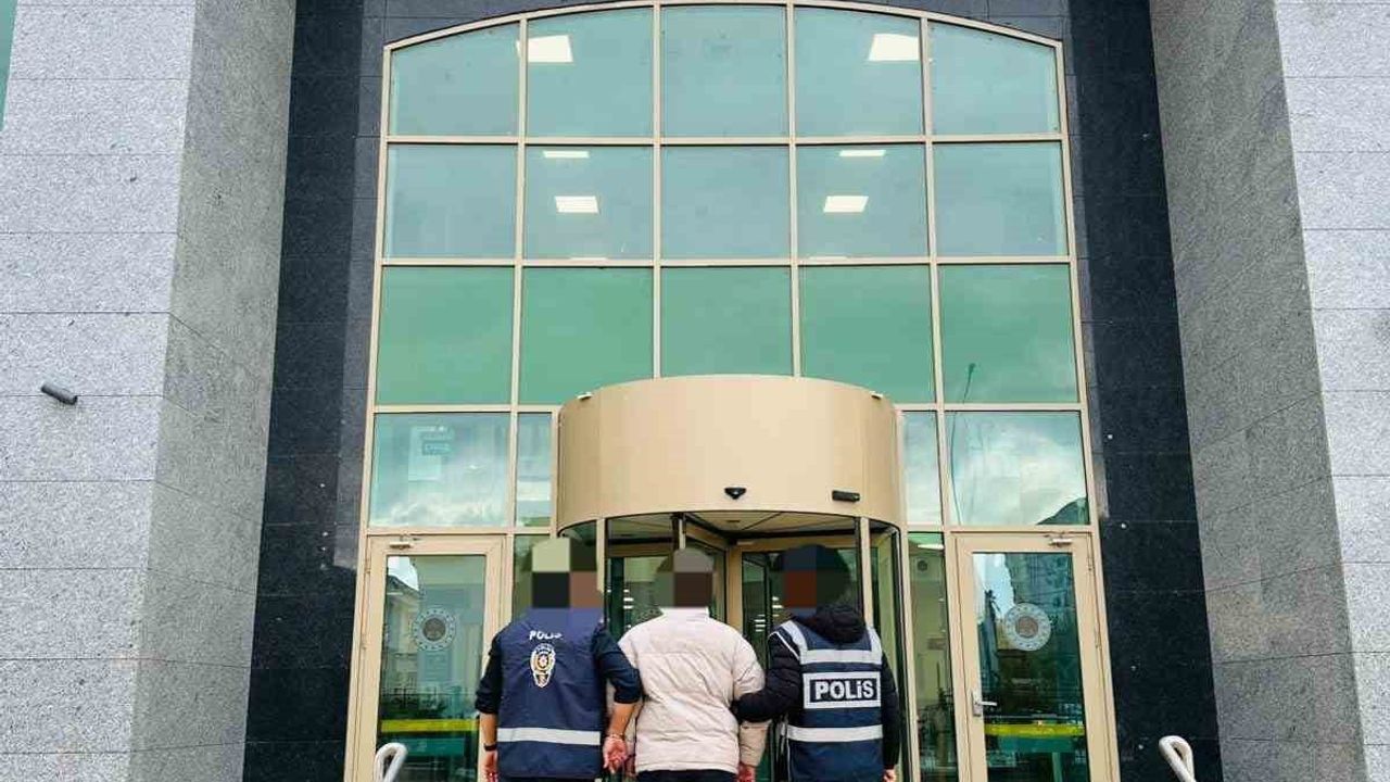 Adana Kozan’da 42 dolandırıcılık suçuna karışan hükümlü yakalandı