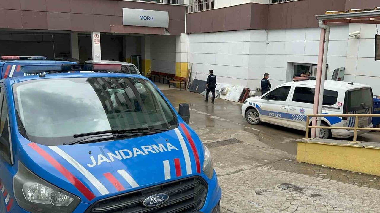 Adıyaman'da bina yöneticisi çatıda düşerek yaşamını yitirdi