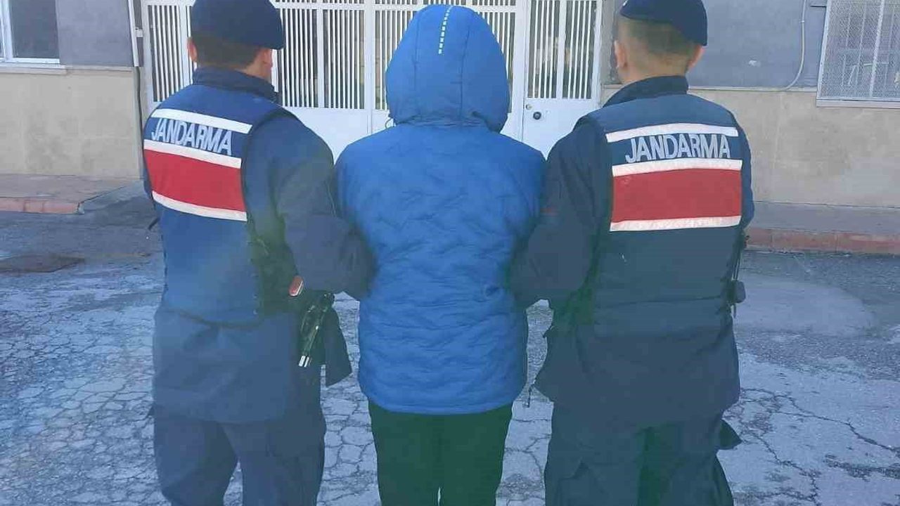 Afyonkarahisar'da uyuşturucu operasyonu: 3 bin 692 hap ele geçirildi