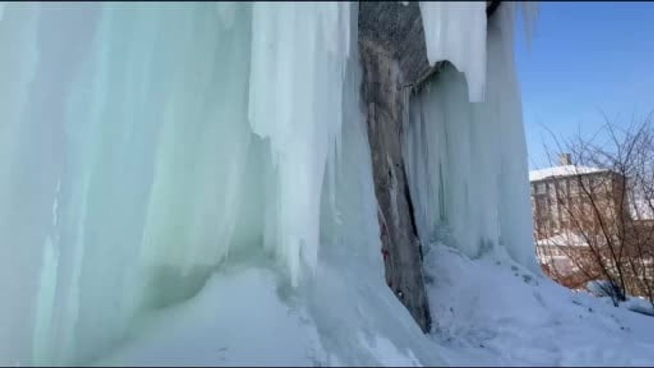 Ağrı'da dondurucu soğuk günlük yaşamı zorlaştırıyor