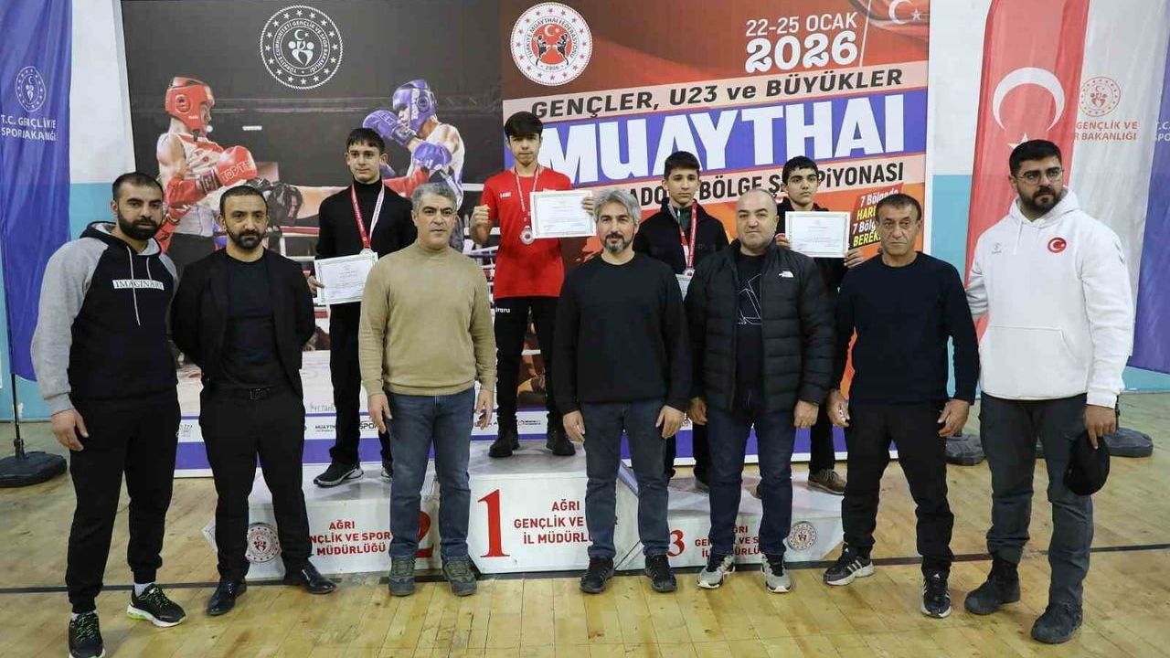 Ağrı'da Muay Thai Doğu Anadolu Bölge Şampiyonası Sona Erdi