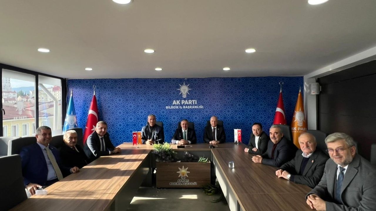 AK Parti Bilecik Teşkilatı, İl Genel Meclisi Üyeleriyle Toplantı Düzenledi