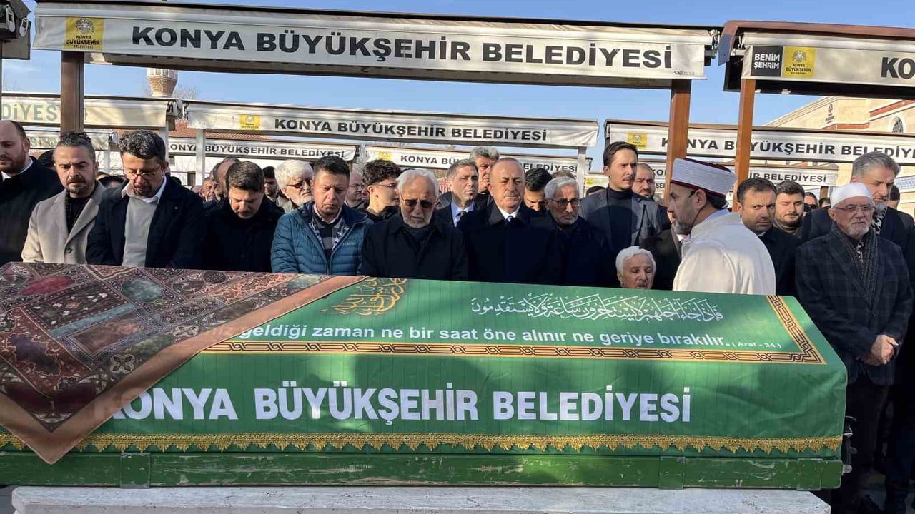 AK Parti Konya Milletvekili Selman Özboyacı'nın anne acısı