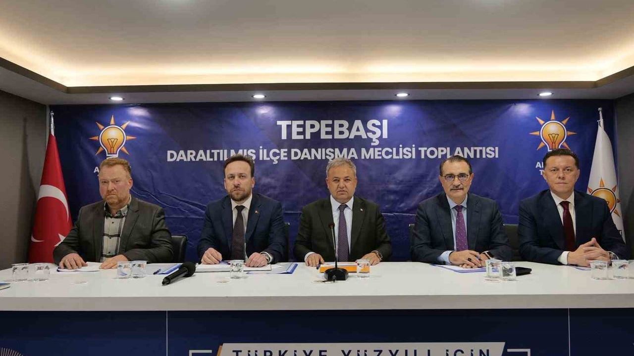 AK Parti Tepebaşı'da Danışma Toplantısı — Sahadaki Çalışmalar ve Hedefler