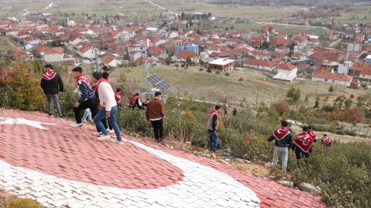 Akharım’da asker adayları Bayrak Tepe’de 30 gün nöbet tutuyor