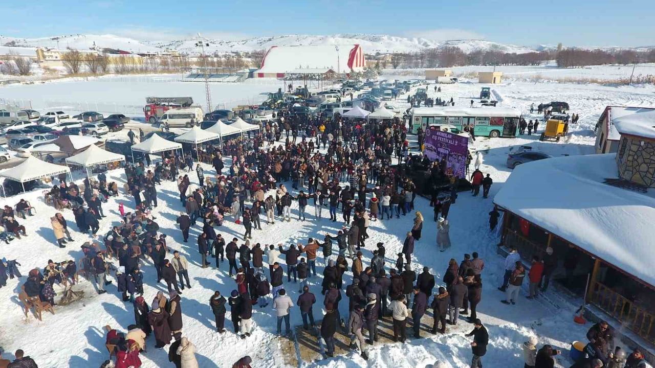 Akıncılar'da 2. Kış Festivali coşkuya dönüştü