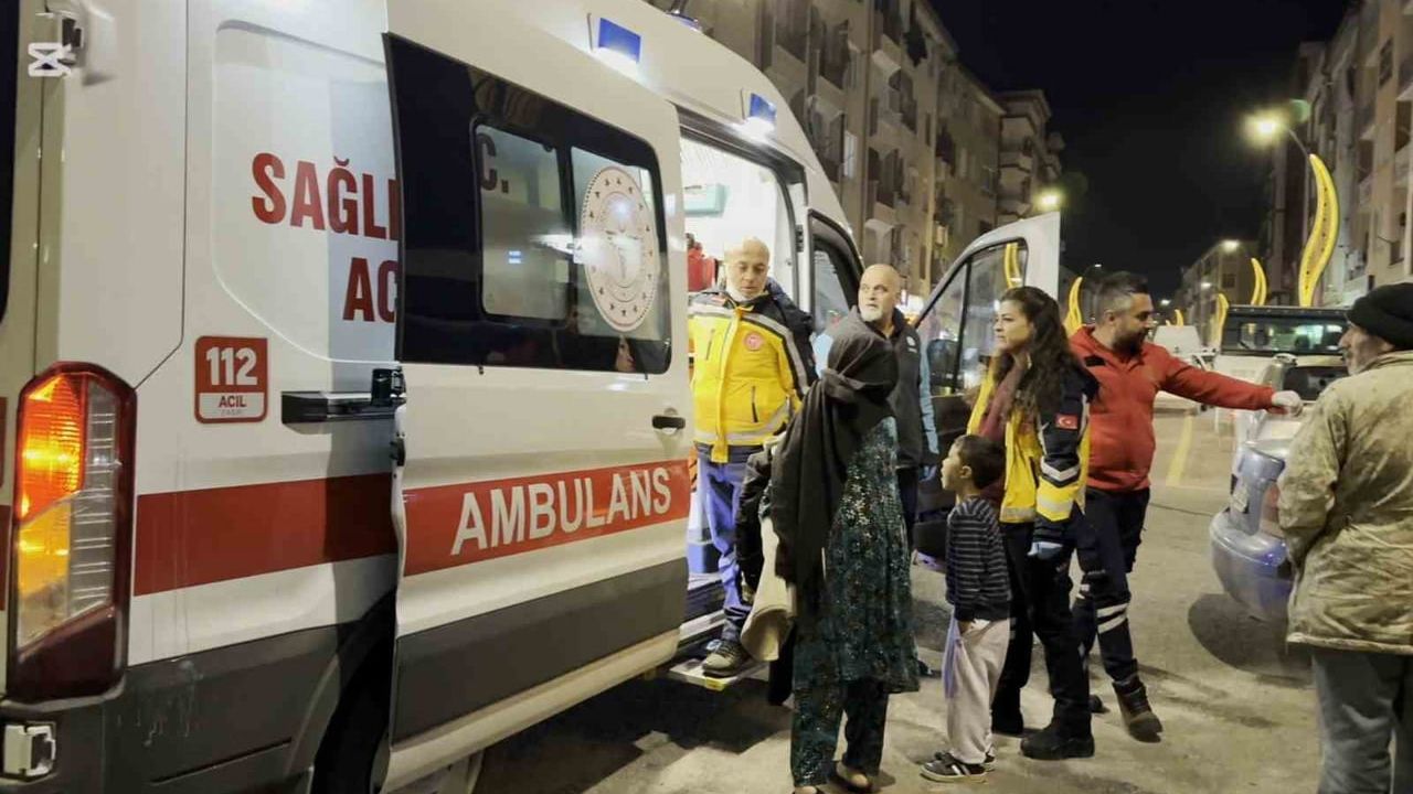 Aksaray'da caddeyi geçmeye çalışırken otomobilin çarptığı 5 yaşındaki çocuk yaralandı