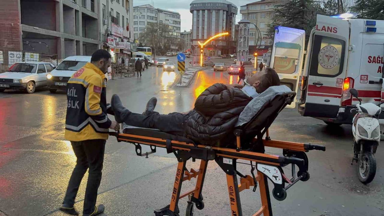 Aksaray'da çarpıp kaçma: Elektrikli bisiklet sürücüsü yaralandı