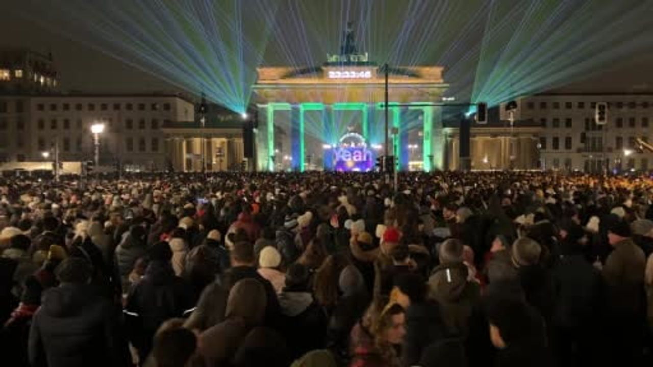 Almanya yeni yılı güvenlik önlemleri eşliğinde karşıladı