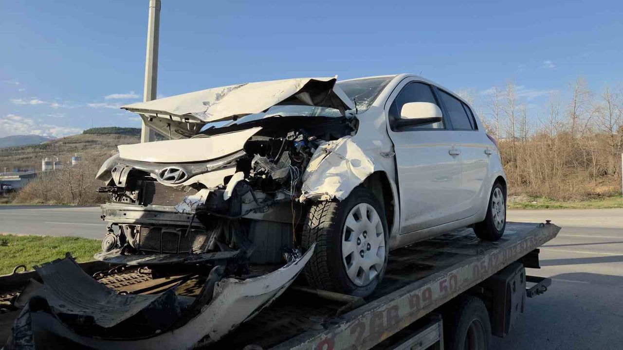 Ankara’dan yeni aldığı araçla dönerken kaza: 2 yaralı