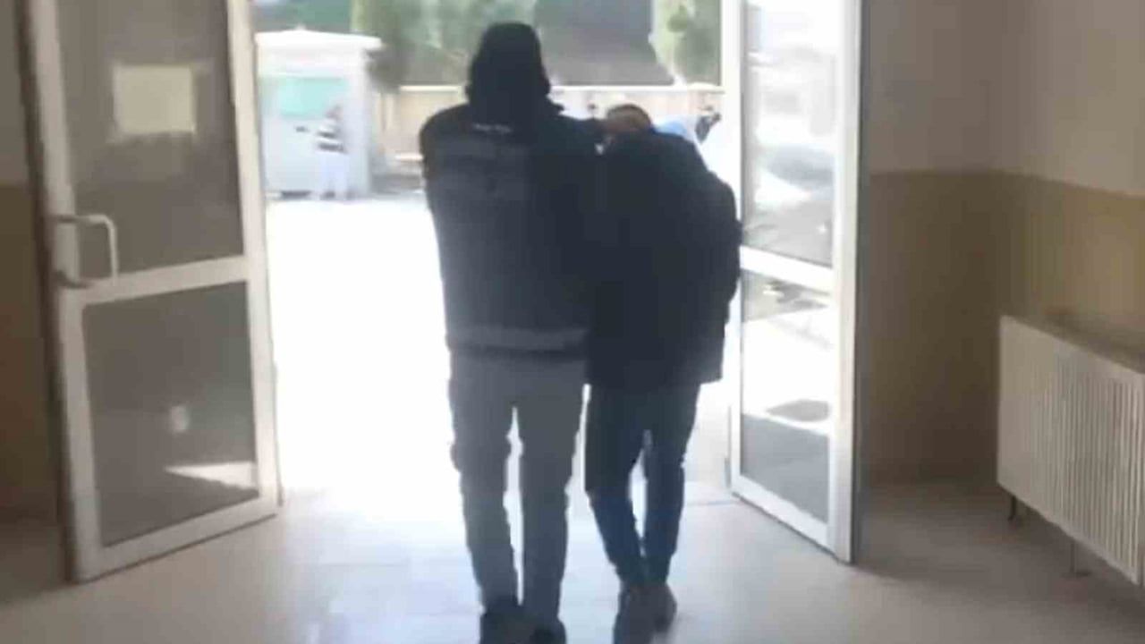 Antakya'da 15 yıl kesinleşmiş hapisle aranan A.K. tutuklandı
