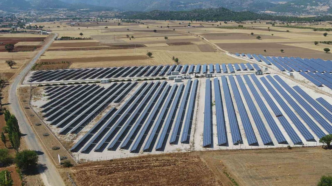 Antalya Büyükşehir 2019-2025'te çiftçilere 403 milyon TL elektrik desteği