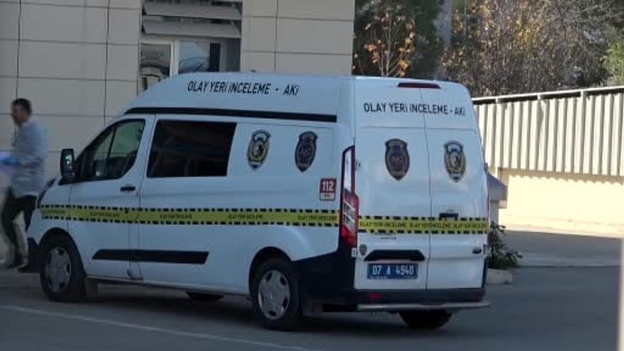 Antalya'da 3 aylık evli kadın silahla vurularak yaşamını yitirdi, eşi tutuklandı