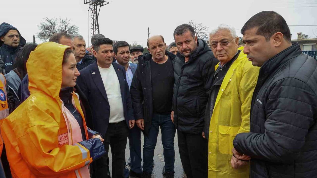 Antalya’da Sağanak ve Sahada Seferberlik: Başkan Vekili Özdemir Son 24 Saatte 200 mm Yağışa Dikkat Çekti