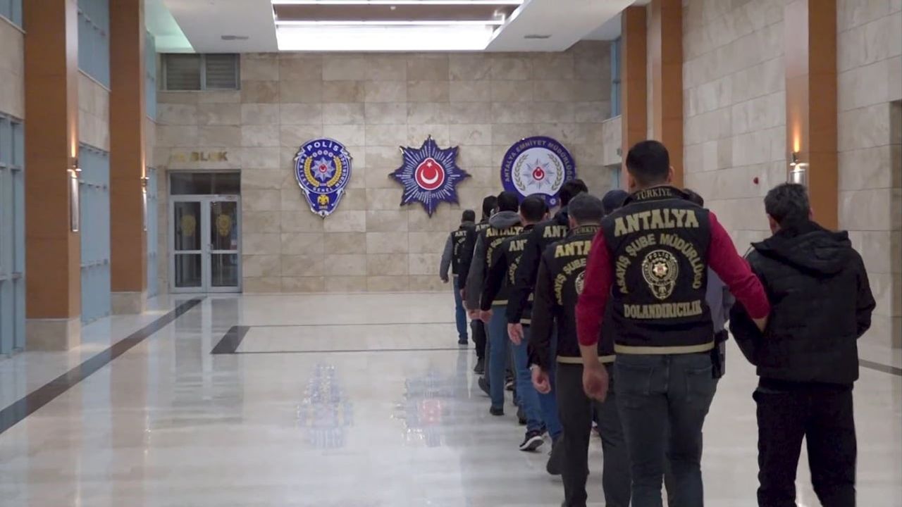 Antalya merkezli operasyonda 16 milyon liralık dolandırıcılık: 12 kişi tutuklandı