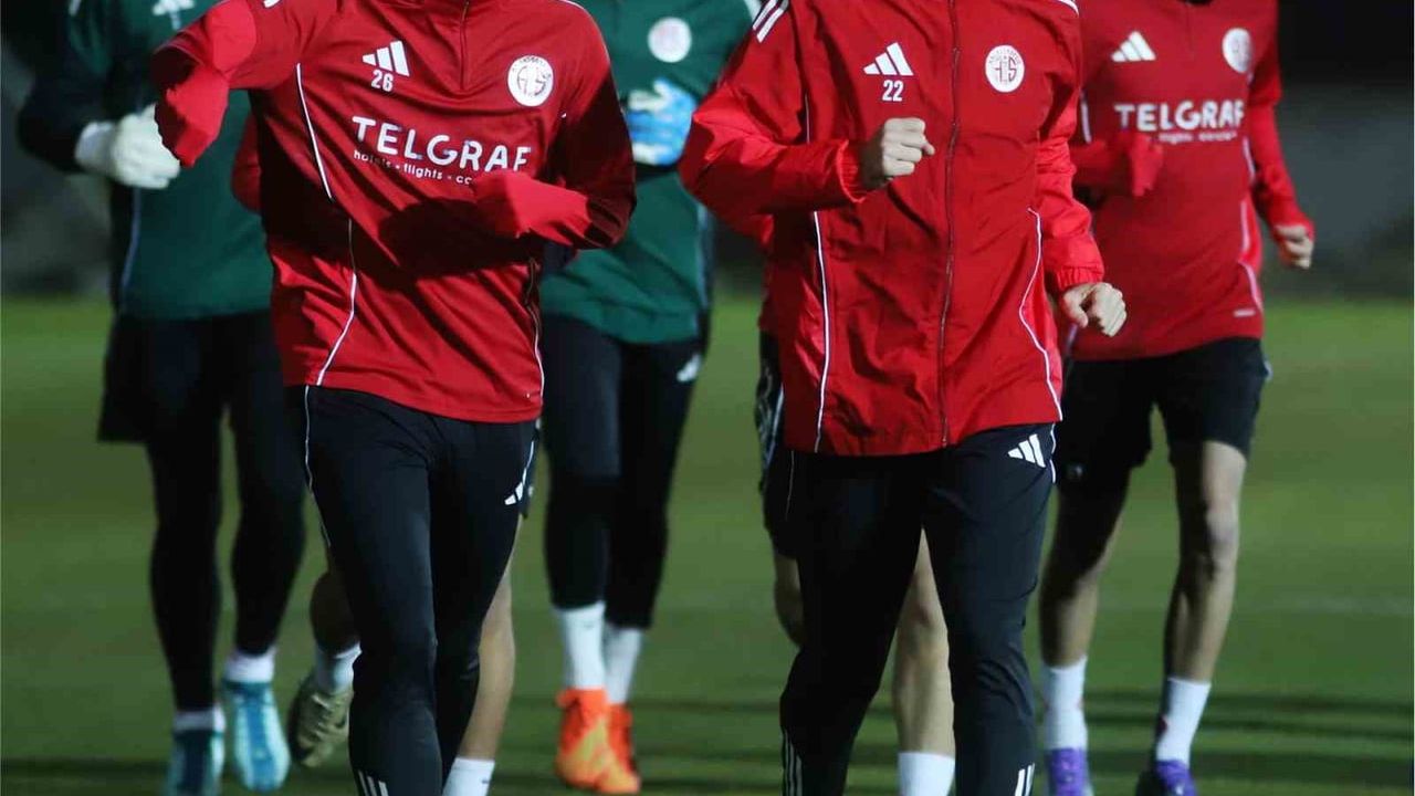 Antalyaspor, Sami Uğurlu ile devre arası hazırlıklarına başladı