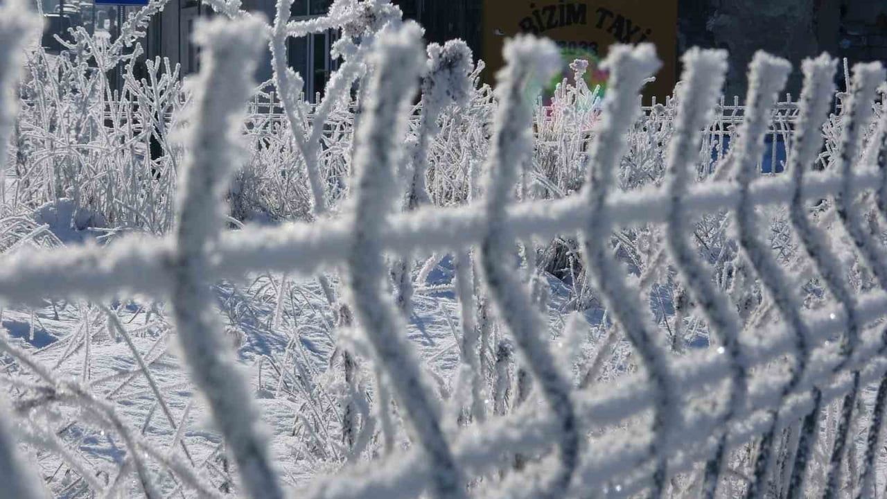 Ardahan buz kesti: Göle’de sıcaklık eksi 39,7 dereceye indi