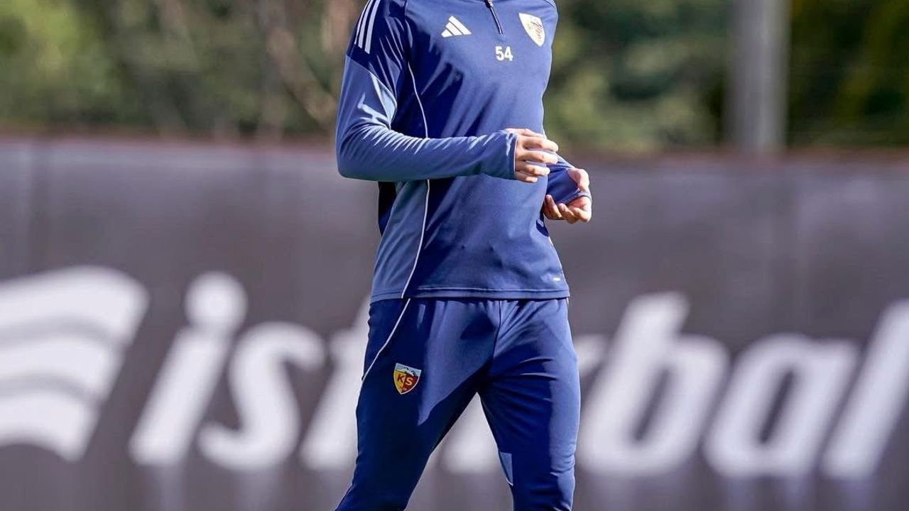 Arif Kocaman, Sakaryaspor'a Kiralandı