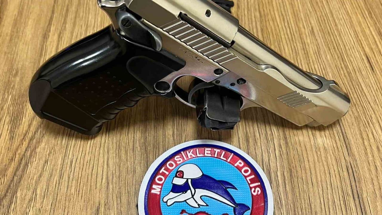 Arnavutköy'de düğün konvoyunda havaya ateş: Yunus timleri şüpheliyi yakaladı