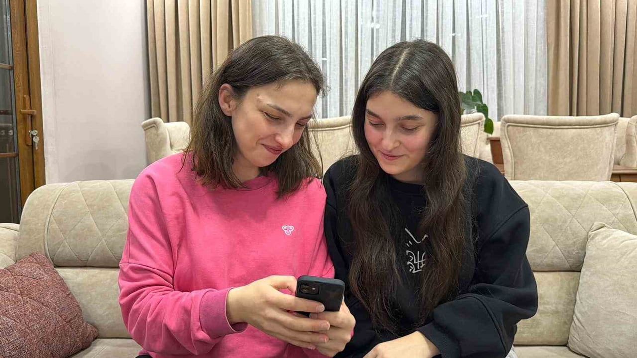 Artvin'de iPhone 11'de yüz tanıma şaşkınlığı