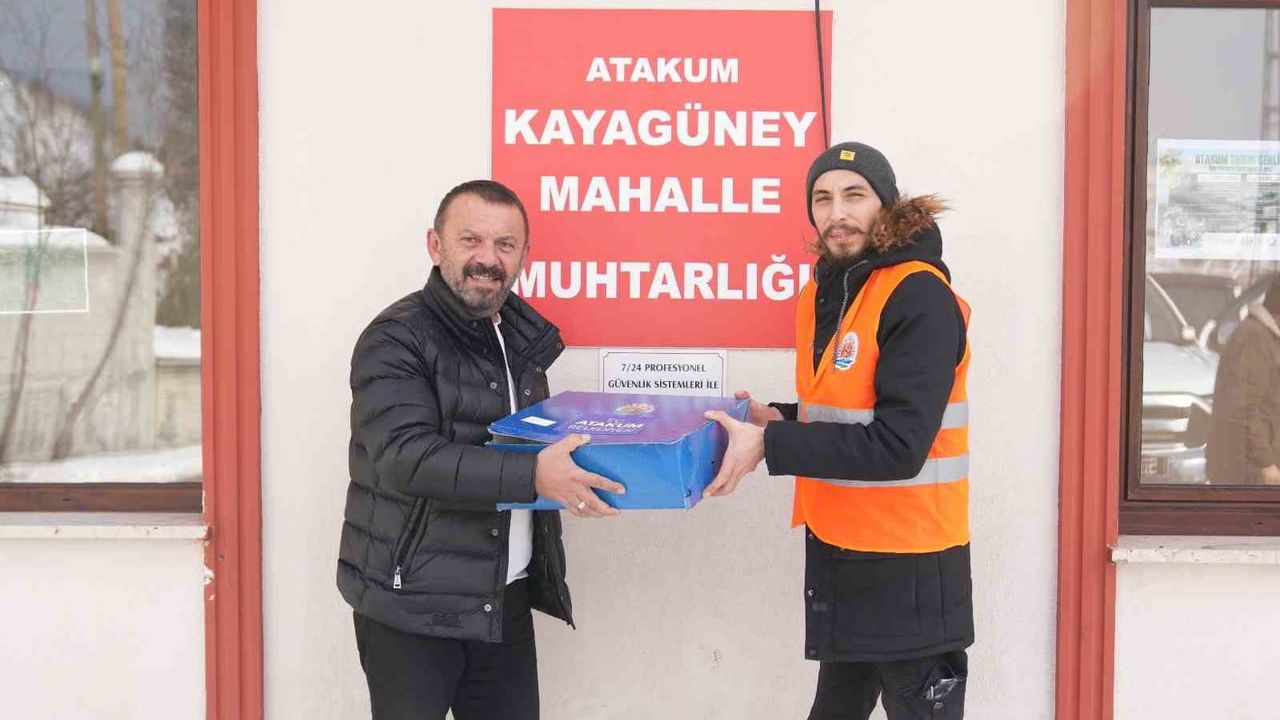 Atakum Belediyesi Miraç Kandili'nde kandil simidi dağıttı