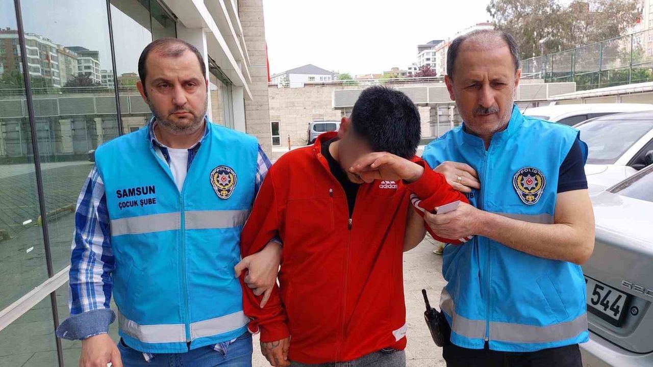 Atakum'daki bıçaklı saldırı davası: 17 yaşındaki sanık hakim karşısına çıktı