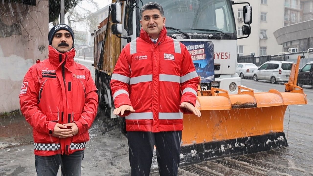 Ataşehir Beyaz Timleri 7/24 sahada: Karla mücadele sürüyor