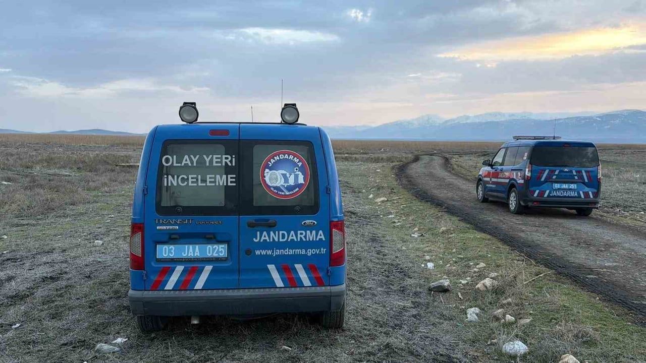 Av sırasında tüfeğin kazara ateş alması sonucu arkadaşını ağır yaraladı