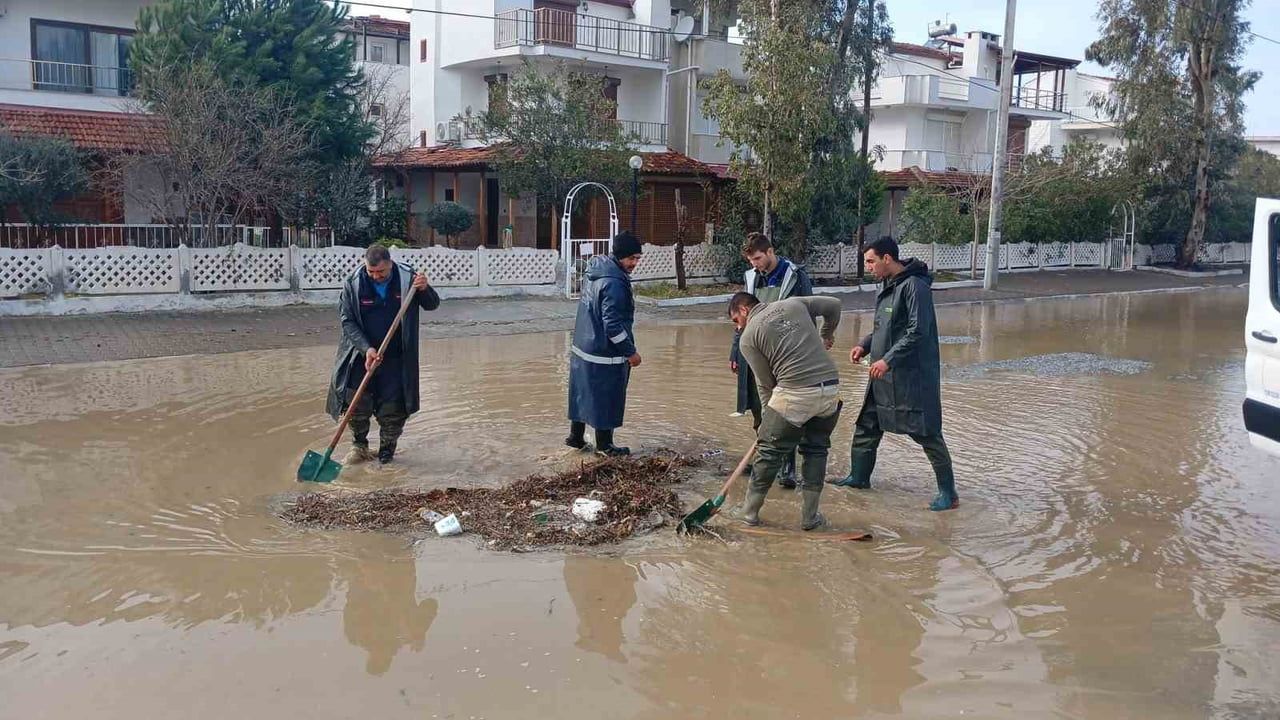 Aydın’da Kuvvetli Yağışa Anında Müdahale: Büyükşehir ve ASKİ Ekipleri Sahada