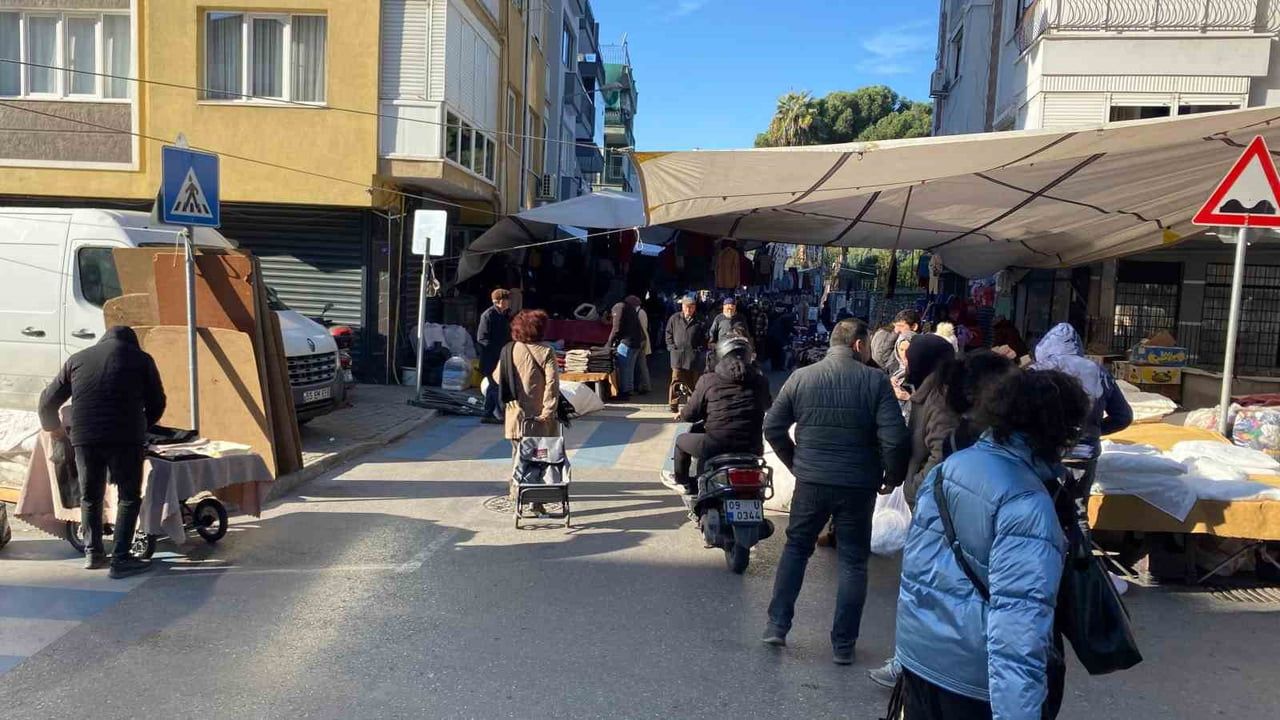 Aydın'da Salı Pazarı'nda silahlı kavga: 3 yaralı