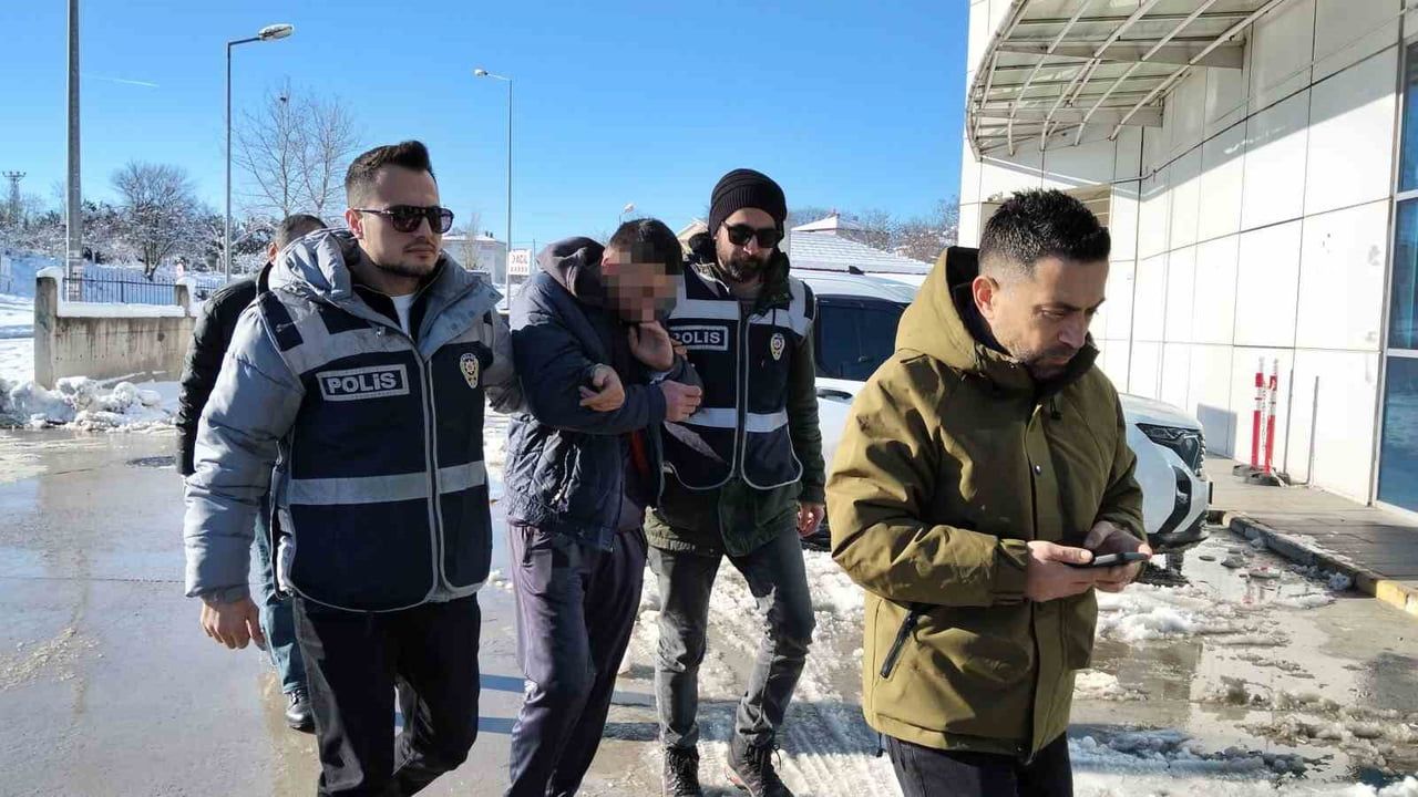 Bafra'da hırsızlıktan aranan şahıs yakalandı