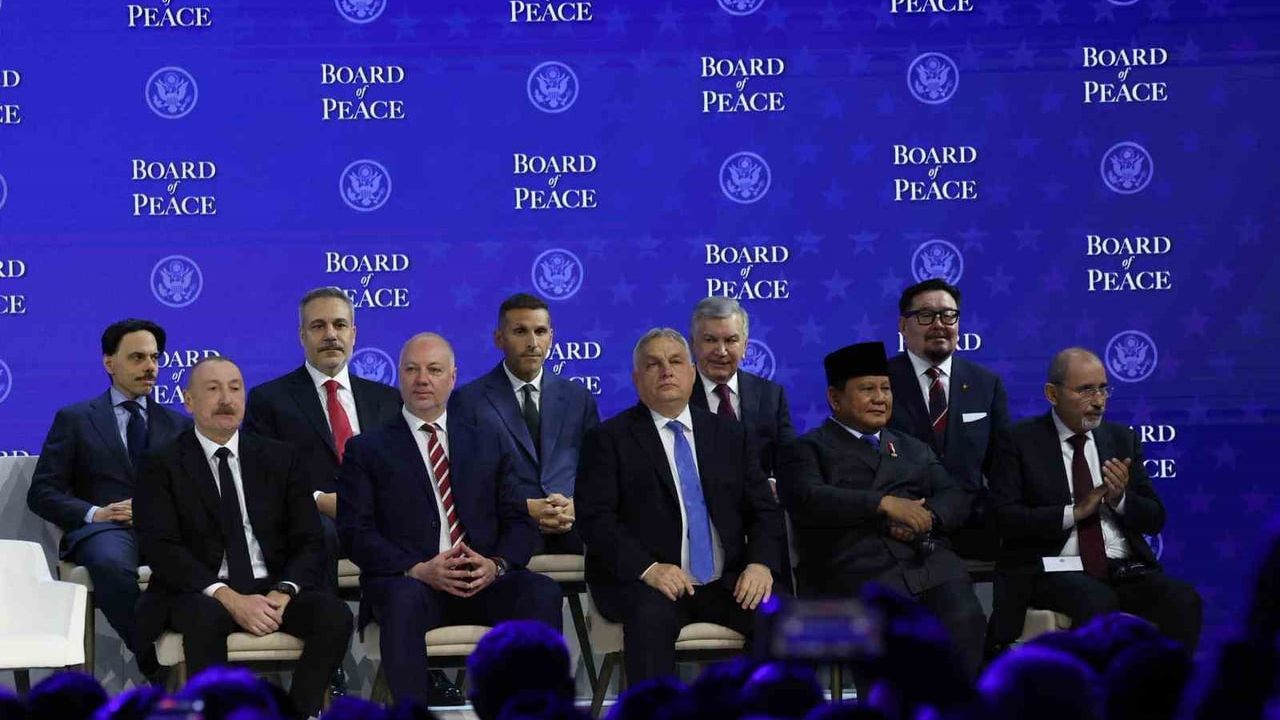 Bakan Fidan Davos'ta Barış Kurulu Kuruluş Sözleşmesini İmzaladı