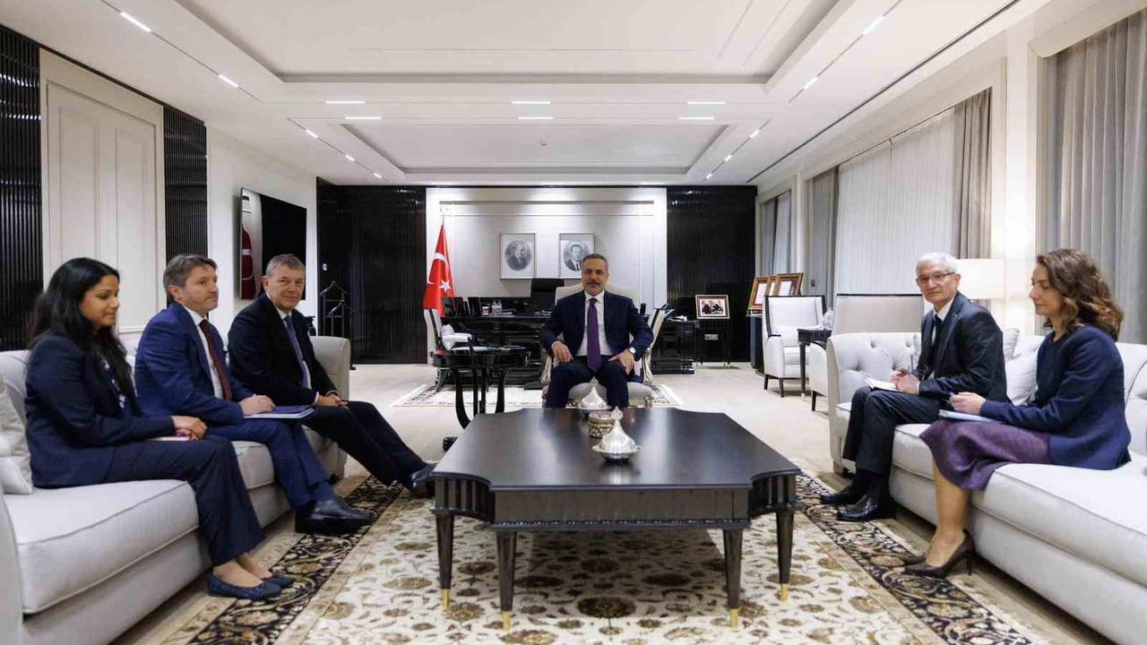 Bakan Fidan, UNRWA Genel Komiseri Lazzarini ile Ankara'da Görüştü