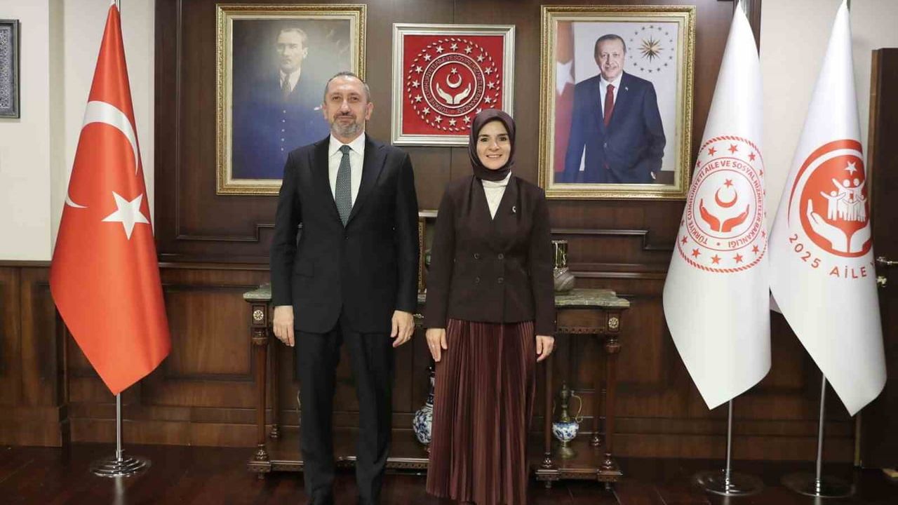 Bakan Göktaş, Cumhurbaşkanlığı Siber Güvenlik Başkanı Önal ile görüştü