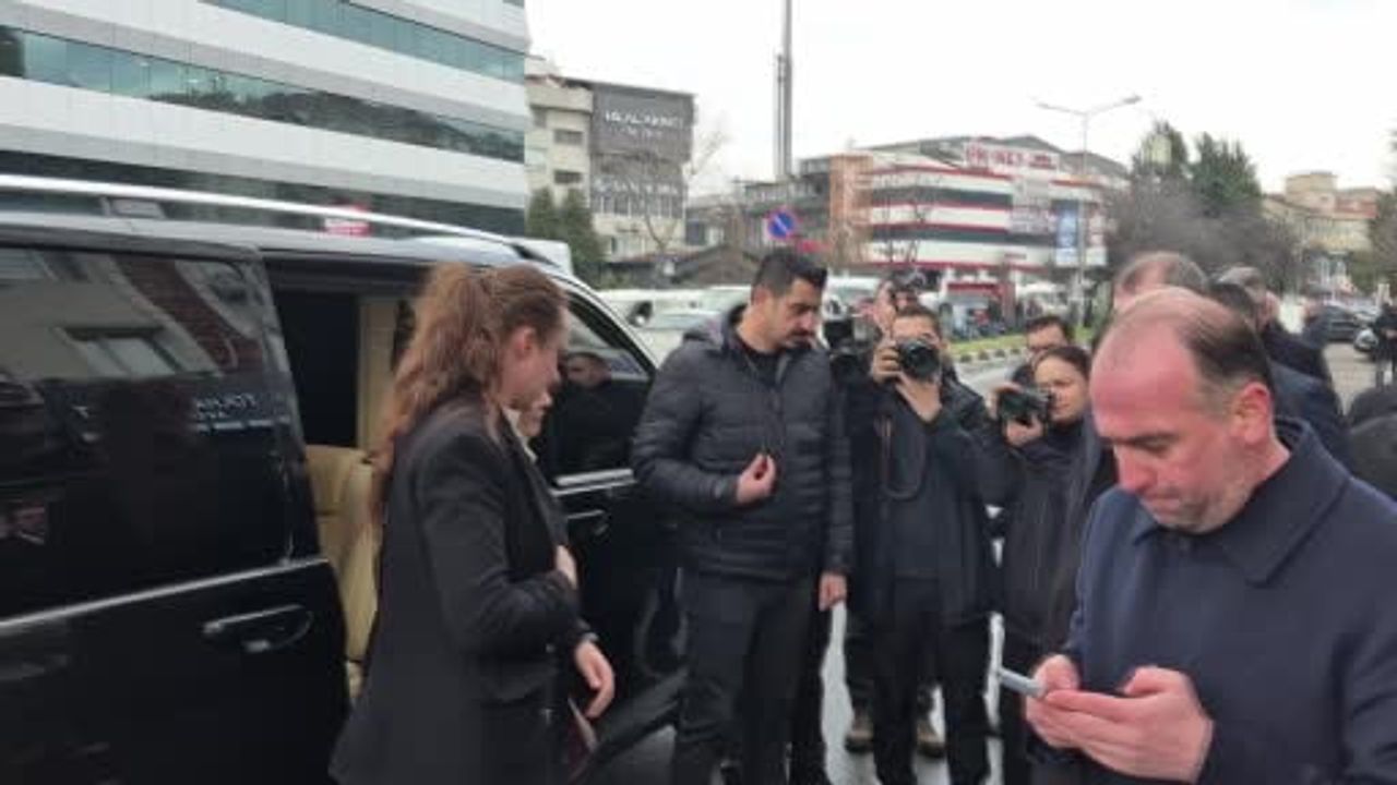 Bakan Göktaş'tan Atlas Çağlayan'ın ailesine taziye ziyareti