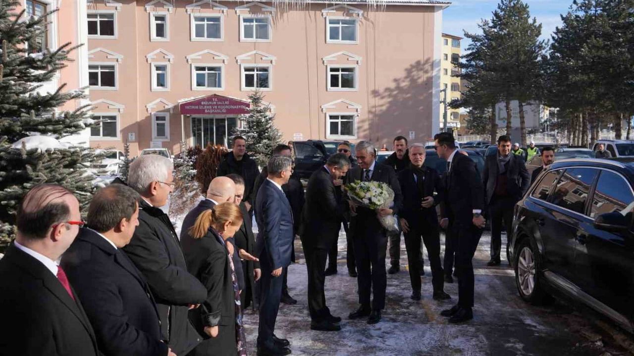 Bakan Memişoğlu Erzurum'da: Sağlık Hizmetlerini Yerinde İnceleme