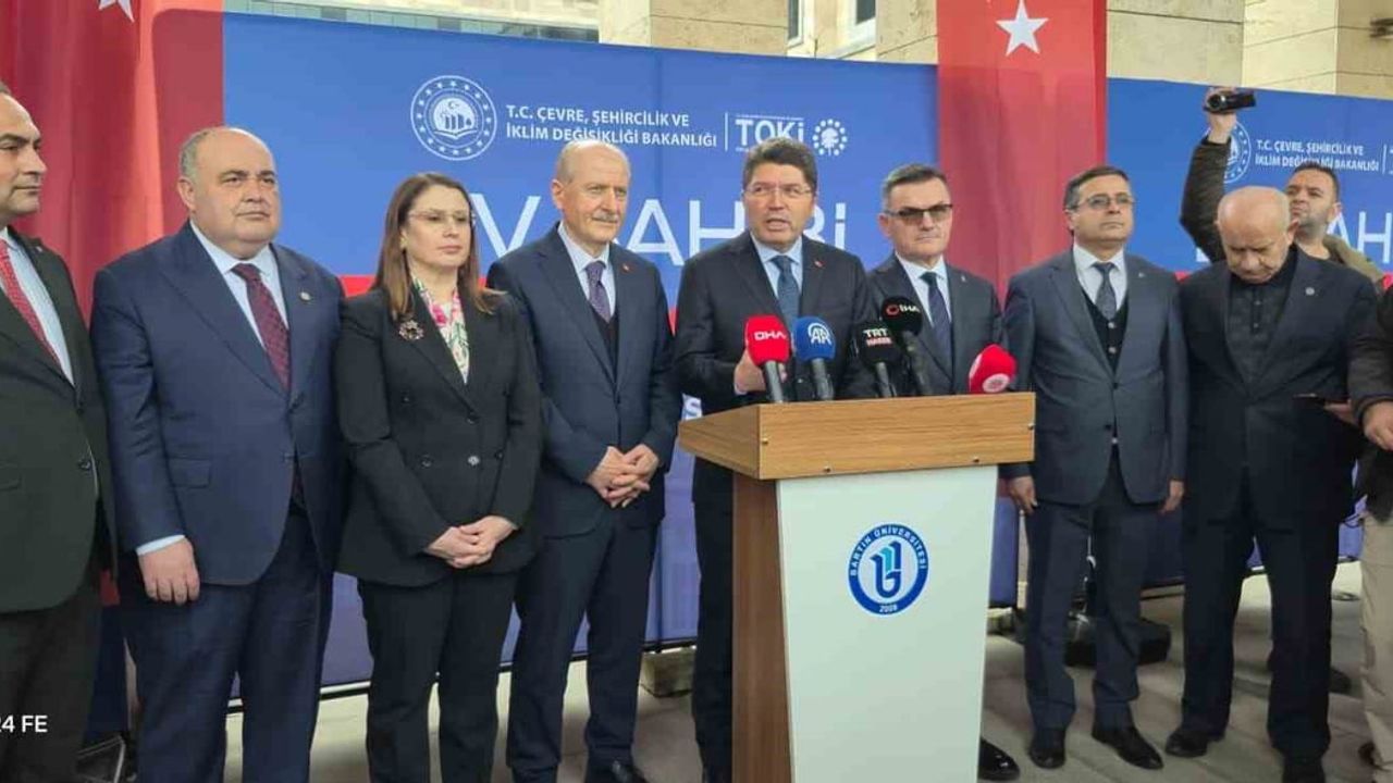 Bakan Tunç: "Her alanda topyekûn bir mücadele gerekiyor"