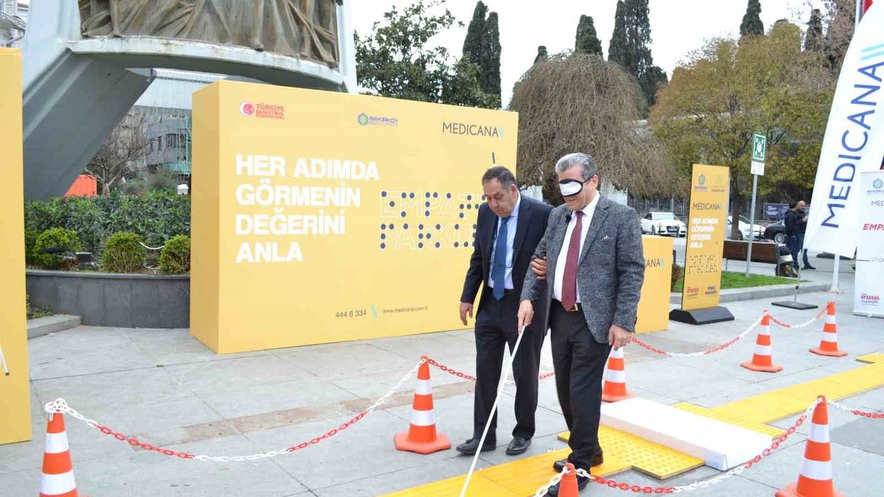 Bakırköy’de Medicana'nın Empati Parkuru ile Görme Engellilere Dikkat Çekildi