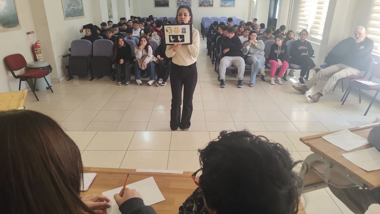 Balıkesir Burhaniye'de okullarda 'Aile ve Oyun' temalı etkinlikler başladı